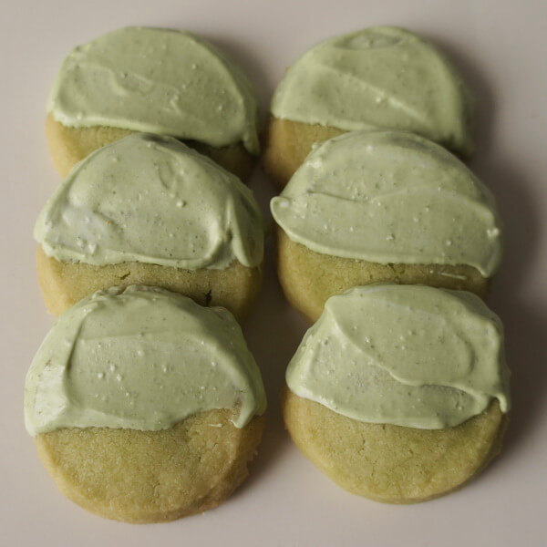 Petite Matcha Shortbread Cookies

Decedent, light, buttery and a hint of matcha (Japanese green tea) dipped in matcha chocolate. All cookies are freshly made to order with the highest quality ingredients.

12 cookies (1.5 inches)- each individually wrapped. Gift them to your loved ones or treat yourself and enjoy some self care.

Why not? It's the Perfect Matcha.

Simple ingredients: Butter, Powdered sugar, Cake flour, Salt, Matcha powder.